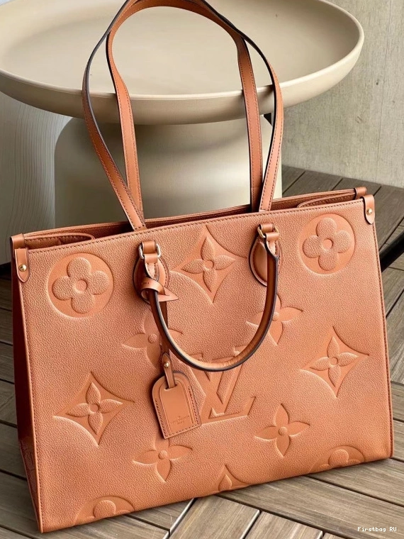 First bag ru GM VUITTON ONTHEGO LOUIS 0820